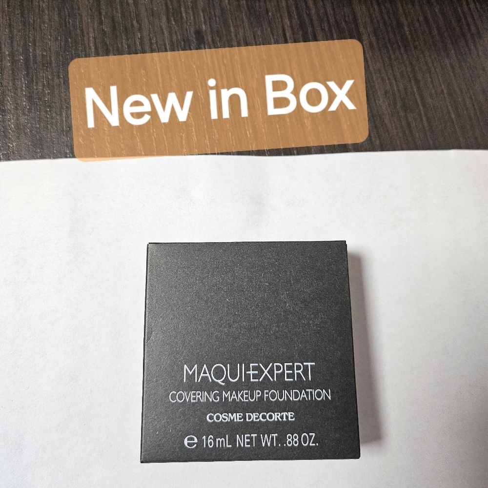 Cosme Decorte MAQUIEXPERT Foundation